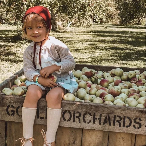Charming Floral Kids Bonnet in Red and White - Picture 2 of 5